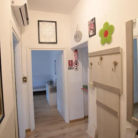 Cat Apartment- Venice * 메스트레